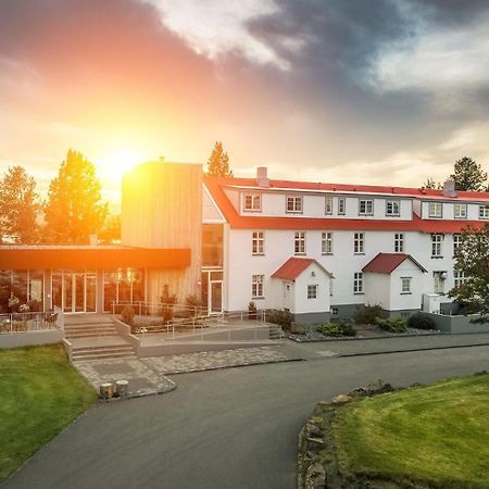 Gistihusith - Lake Hotel Egilsstaðir Zewnętrze zdjęcie