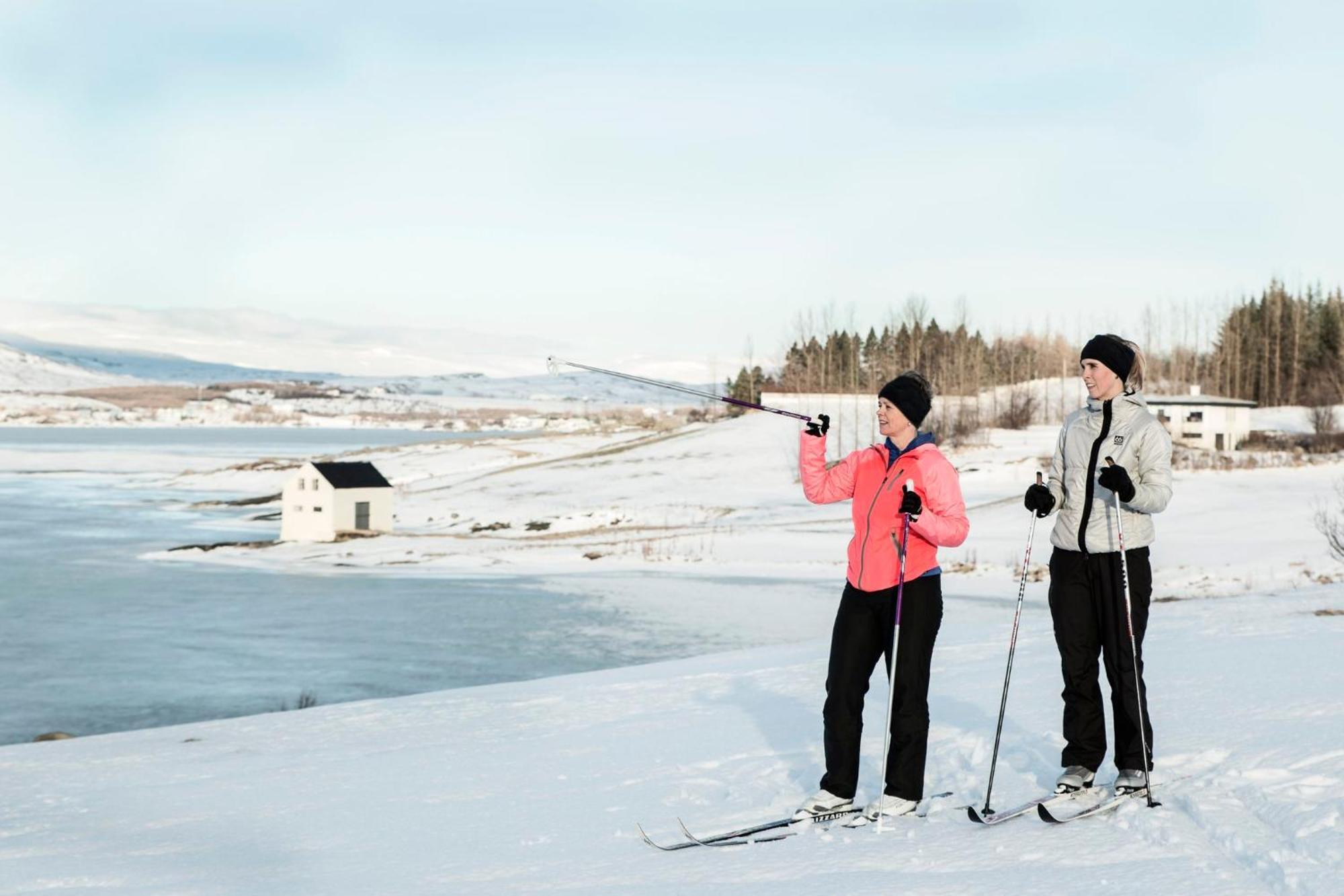 Gistihusith - Lake Hotel Egilsstaðir Zewnętrze zdjęcie