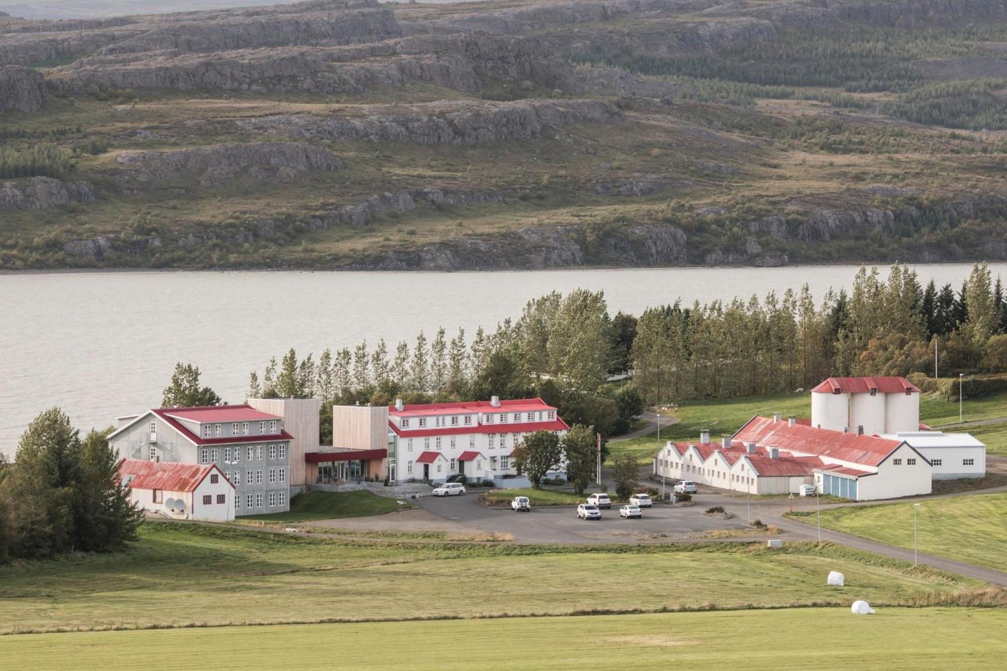 Gistihusith - Lake Hotel Egilsstaðir Zewnętrze zdjęcie