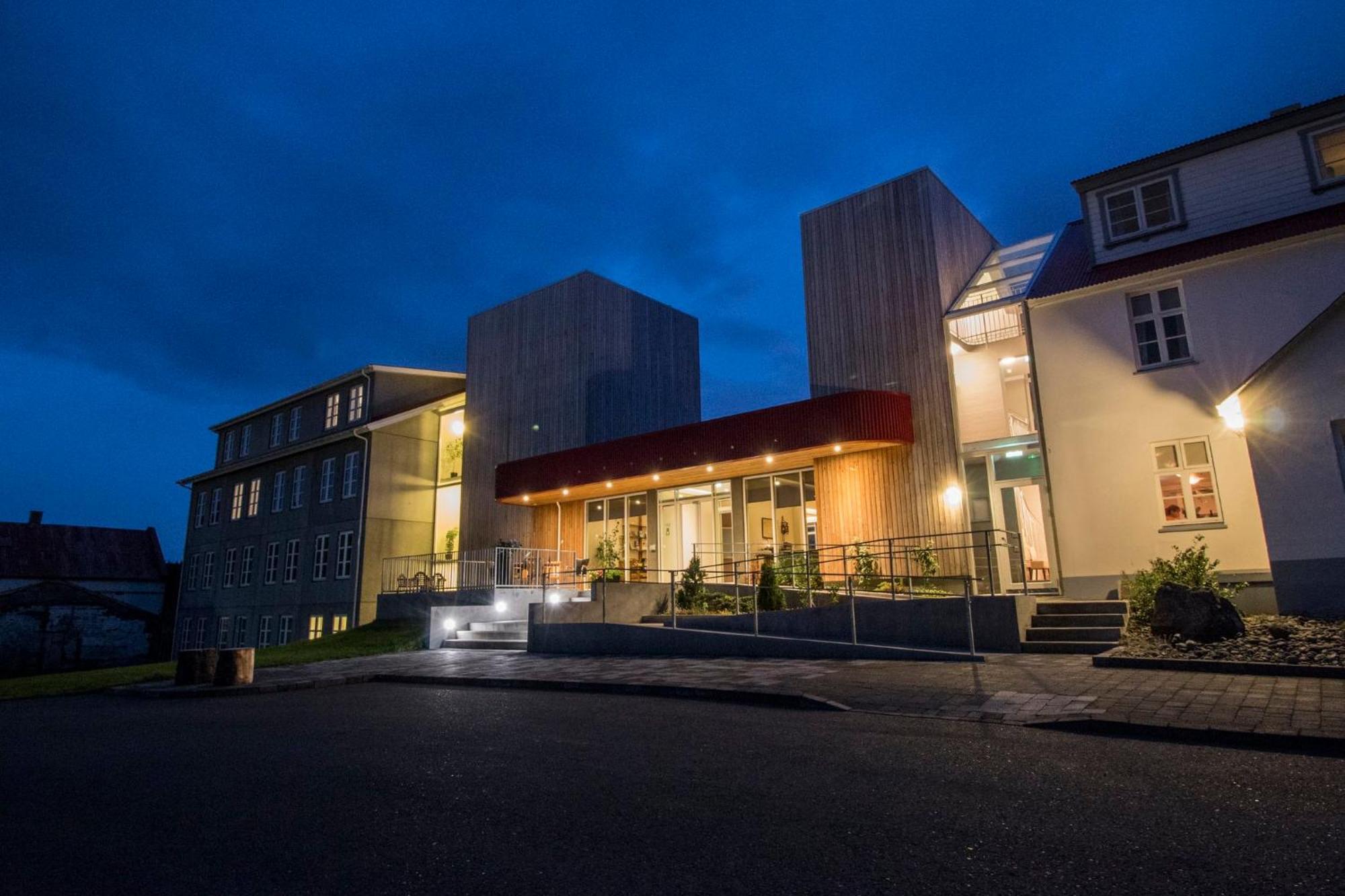 Gistihusith - Lake Hotel Egilsstaðir Zewnętrze zdjęcie