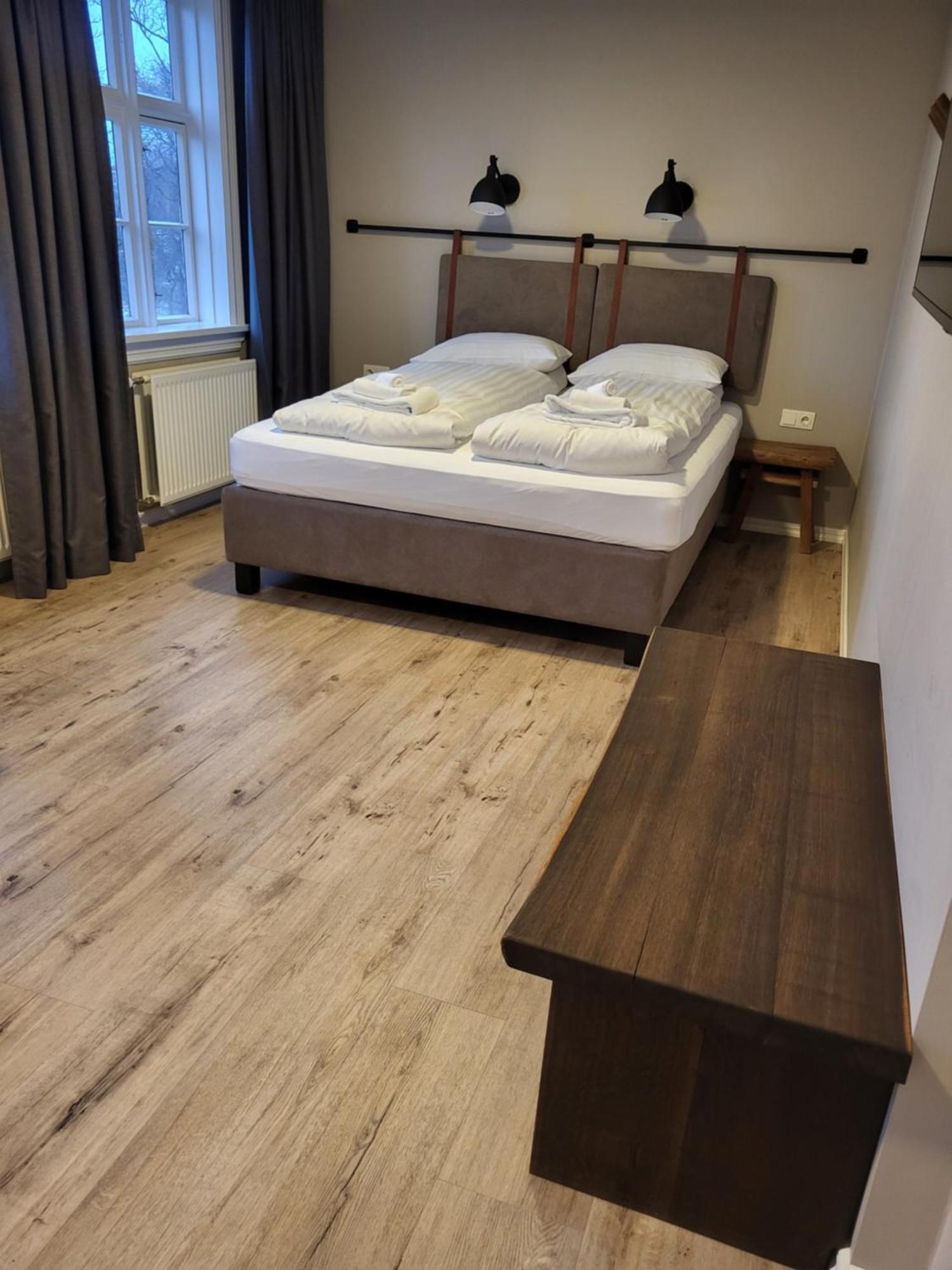 Gistihusith - Lake Hotel Egilsstaðir Zewnętrze zdjęcie