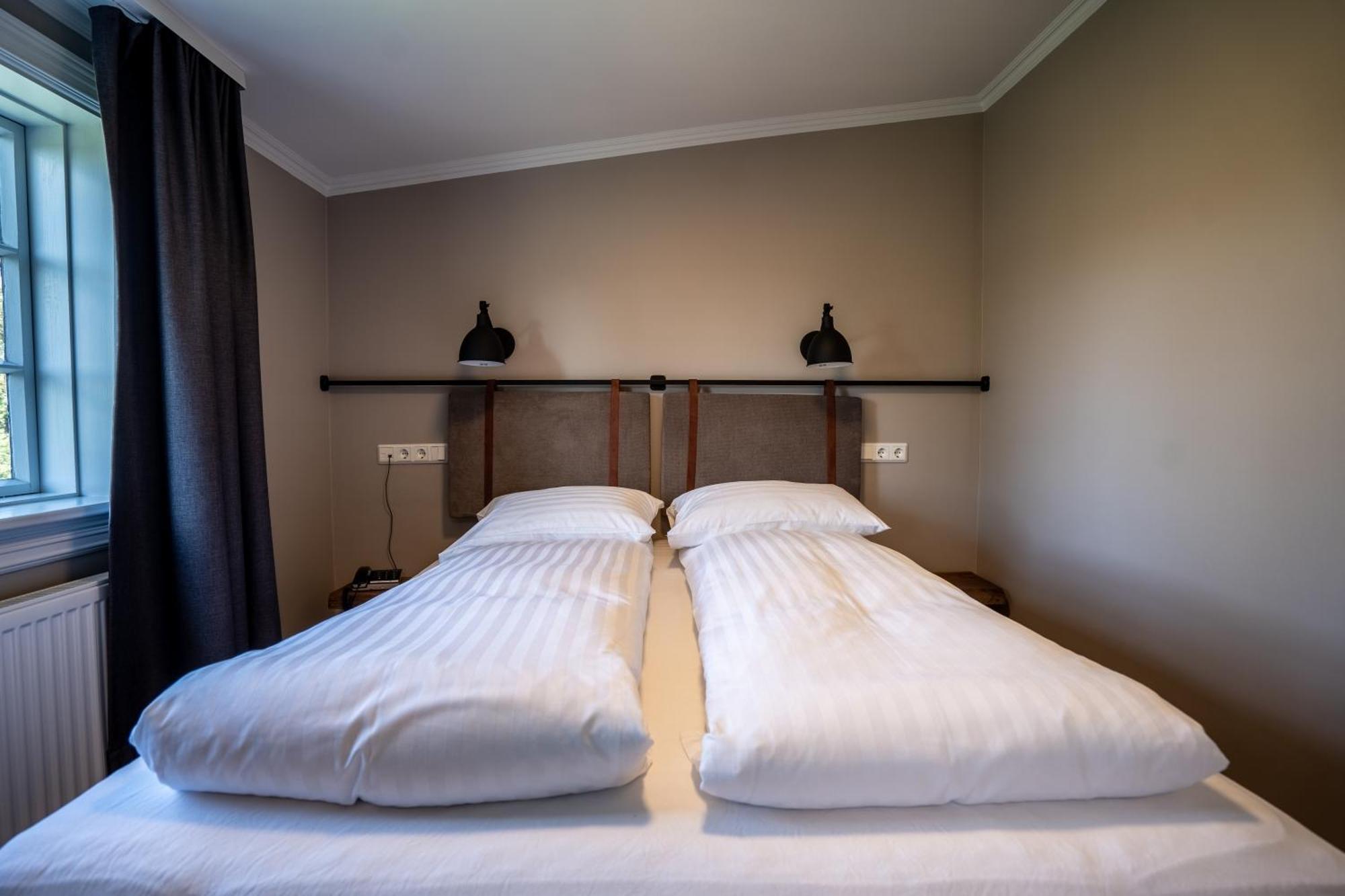 Gistihusith - Lake Hotel Egilsstaðir Zewnętrze zdjęcie
