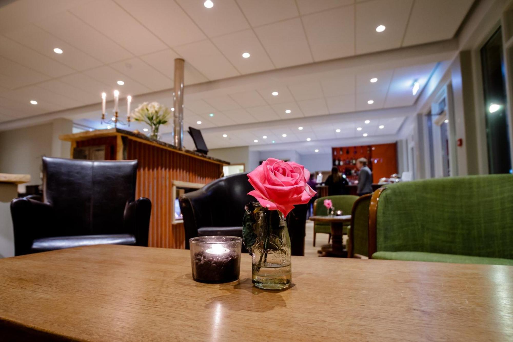 Gistihusith - Lake Hotel Egilsstaðir Zewnętrze zdjęcie
